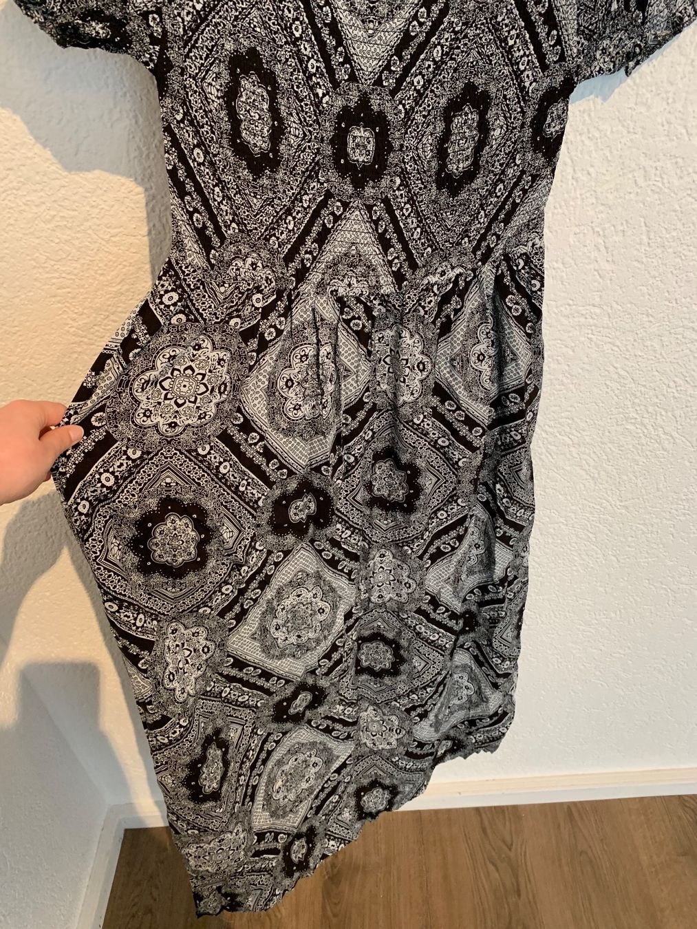 Vestiti: Kleid Maxikleid schwarz weiss Muster Gr. S – Usato da Fislisbach venduto da KolibriSecondhand 3