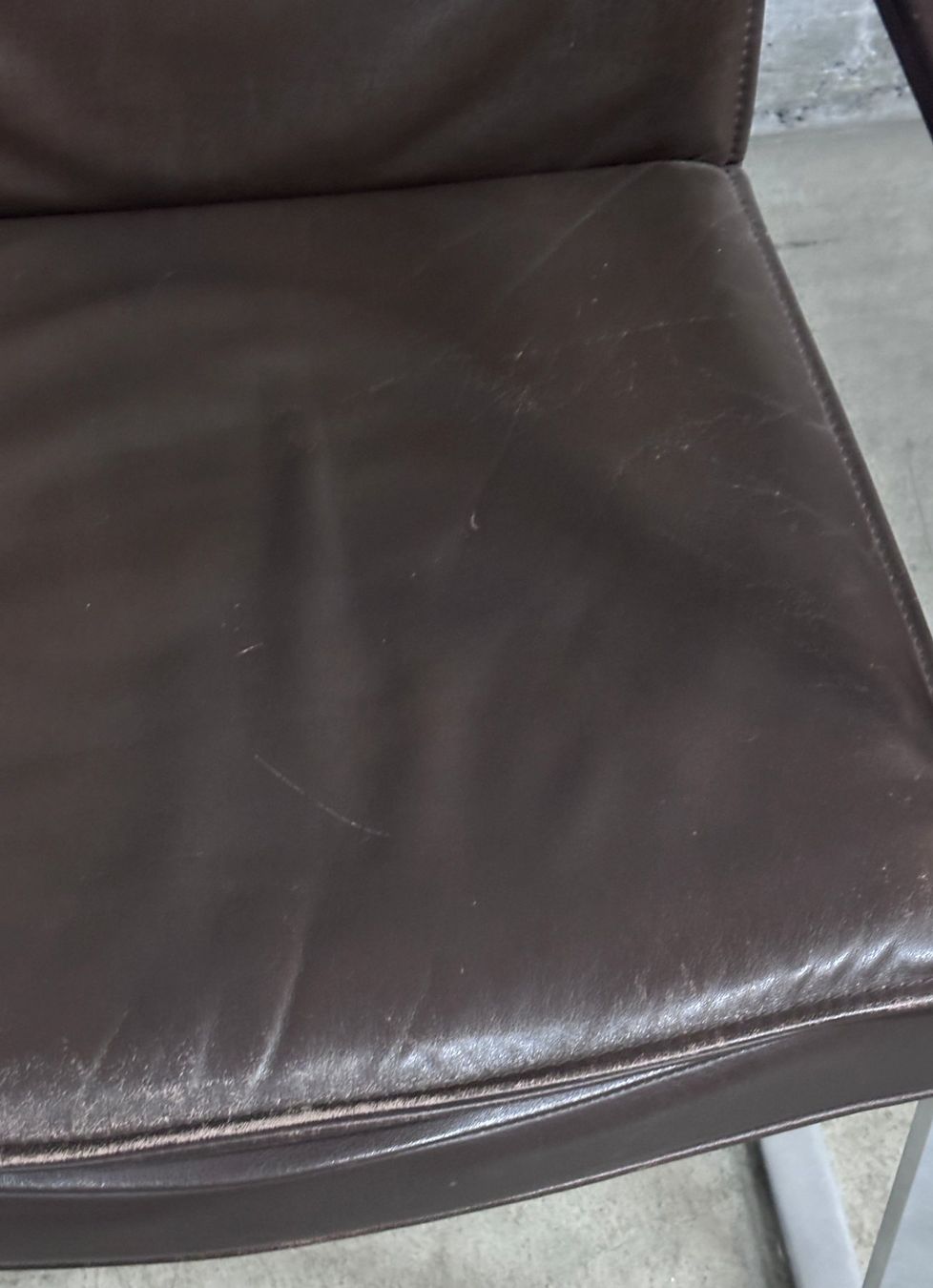 Poltrone: luxeriöser Echtleder-Sessel – Usato da Chur venduto da elifornico 3