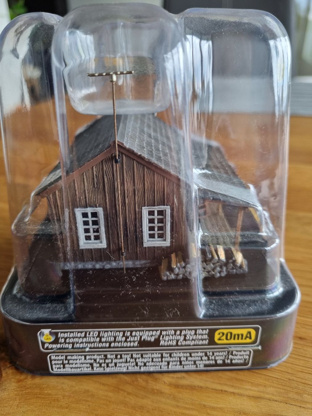 Kit di modellismo & Modellini statici: Haus Chalet 1:87 – Nuovo e nell'imballaggio originale da Gossau SG venduto da freighttrain 3