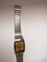 Nivada Uhr