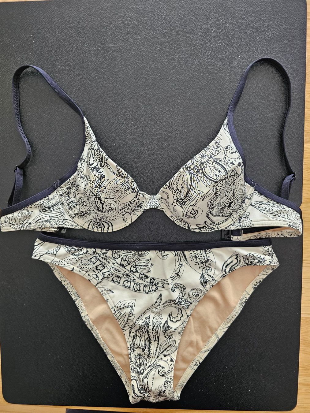 Triumph Costumi da bagno & Bikini: Bikini von Triumph Grösse 38/75B – Nuovo (secondo la descrizione) da Kleindöttingen venduto da wsu_95mw