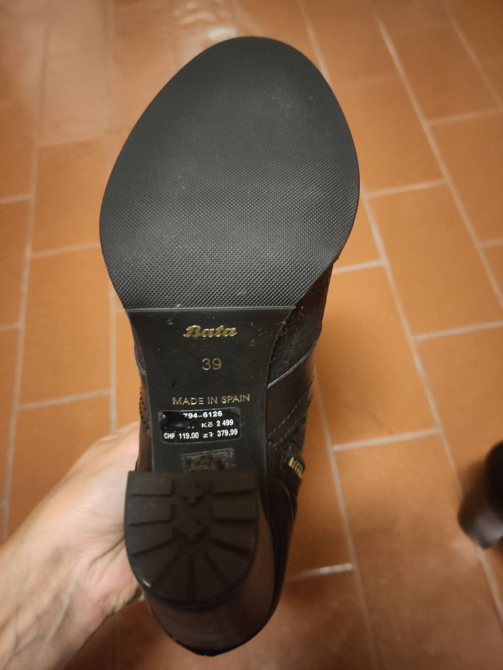 Scarpe da donna: Schöne Stiefel (Bata) – Usato da Zürich venduto da Saf12 3