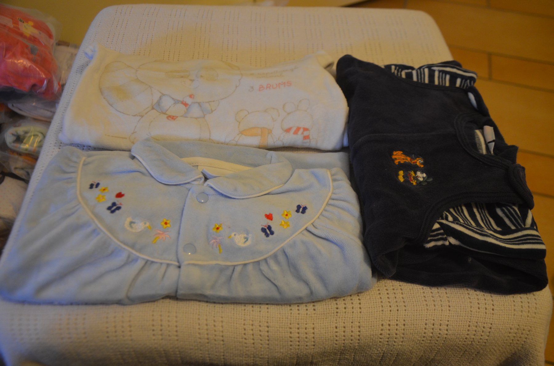 Pigiama & Simili: TAILLE 56 - 3 PIJAMA – Usato da Chiasso venduto da Dolly015