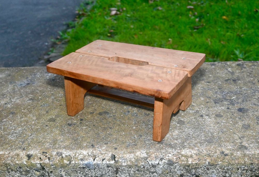 WRITWAA Rustikaler Holzschemel Aus Paulownienholz - Dekorativer Hocker Für Pflanzen & Deko 25x18x7cm