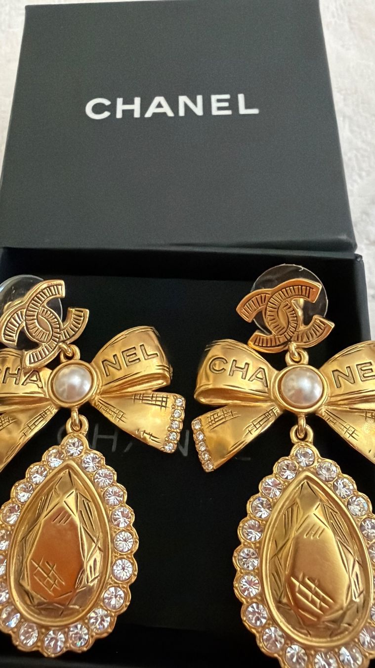 Chanel Ohrringe & -stecker: Chanel originali orecchini – Gebraucht aus lugano von rob_g7hc 2