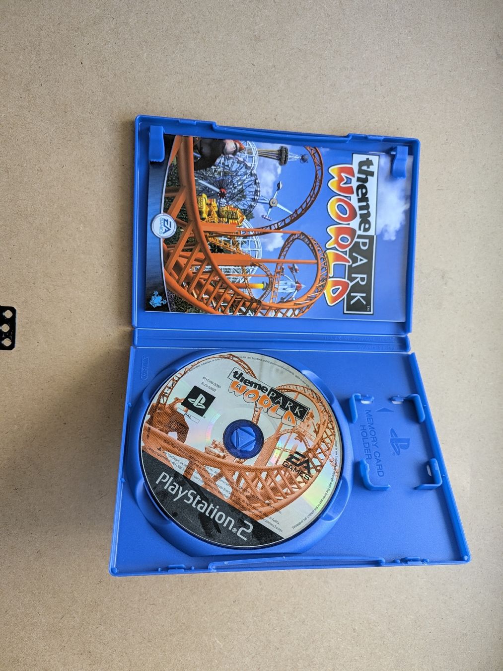 Jeux: Theme Park World PlayStation 2  – D'occasion à Chur par FreakofRarity 2