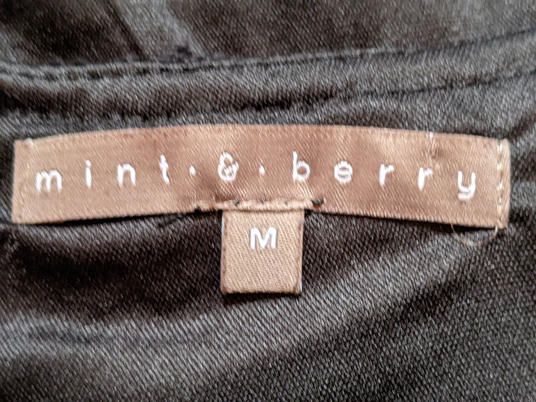 Mint & Berry Vestiti: MINT & BERRY : Robe en grosse dentelle noire S – Nuovo (secondo la descrizione) da Petit-Lancy venduto da lilycerise 8