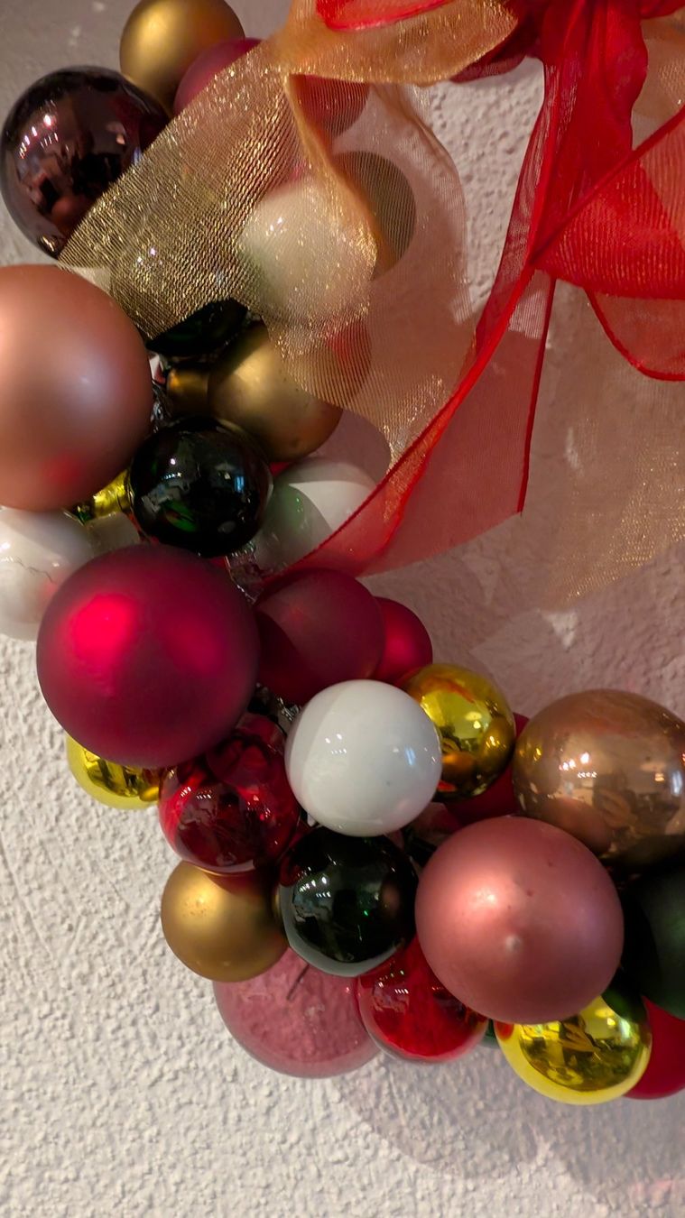 Tutte le decorazioni: Kranz aus kleinen Kugeln – Usato da Schaffhausen venduto da Pride73 2