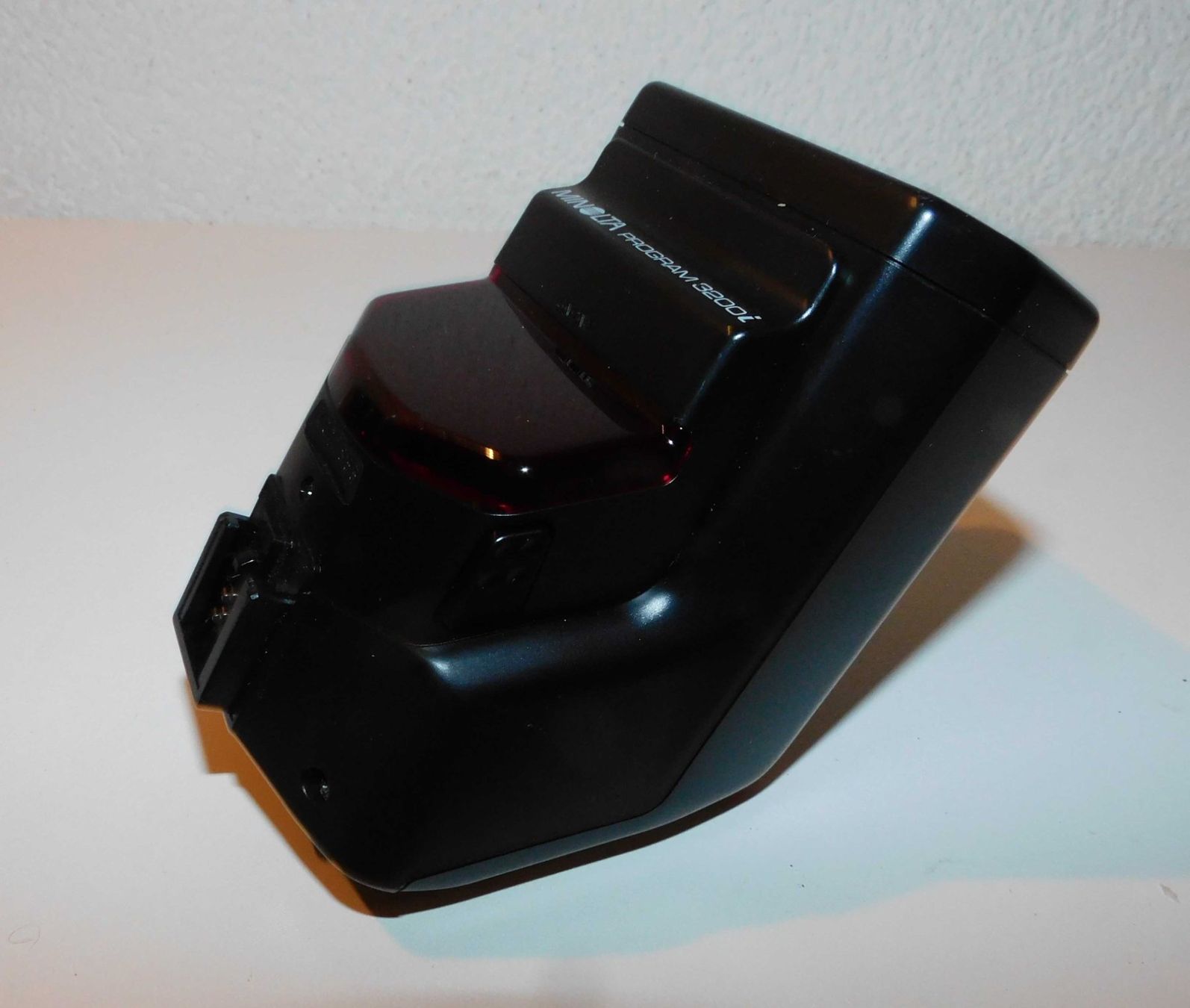 Minolta Flash: Neue Fundschätze Blitz Minolta Program 3200 i – Usato da Sursee venduto da 76 3