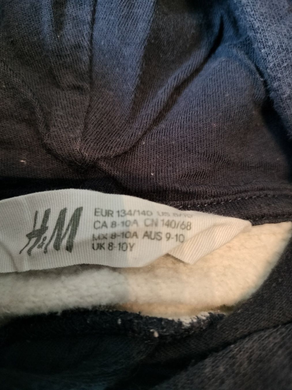 H&M Maglioni & Felpe: Hoodie H&M Grösse 134/140 – Usato da Neftenbach venduto da TheKringel 1