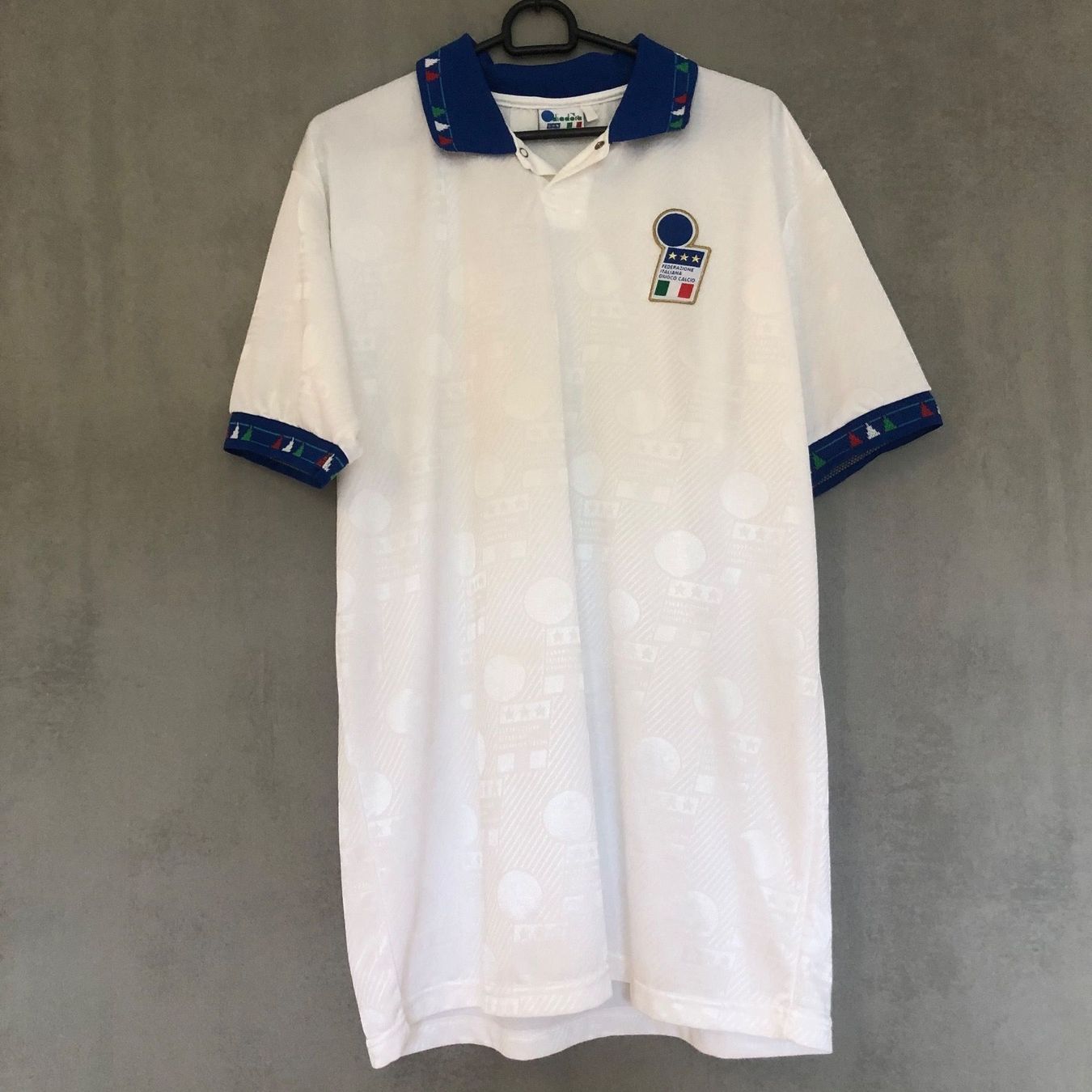 Nike Canottiere & Pantaloni: Italia Maglia Diadora 1994 – Usato da Winterthur venduto da LaBodega