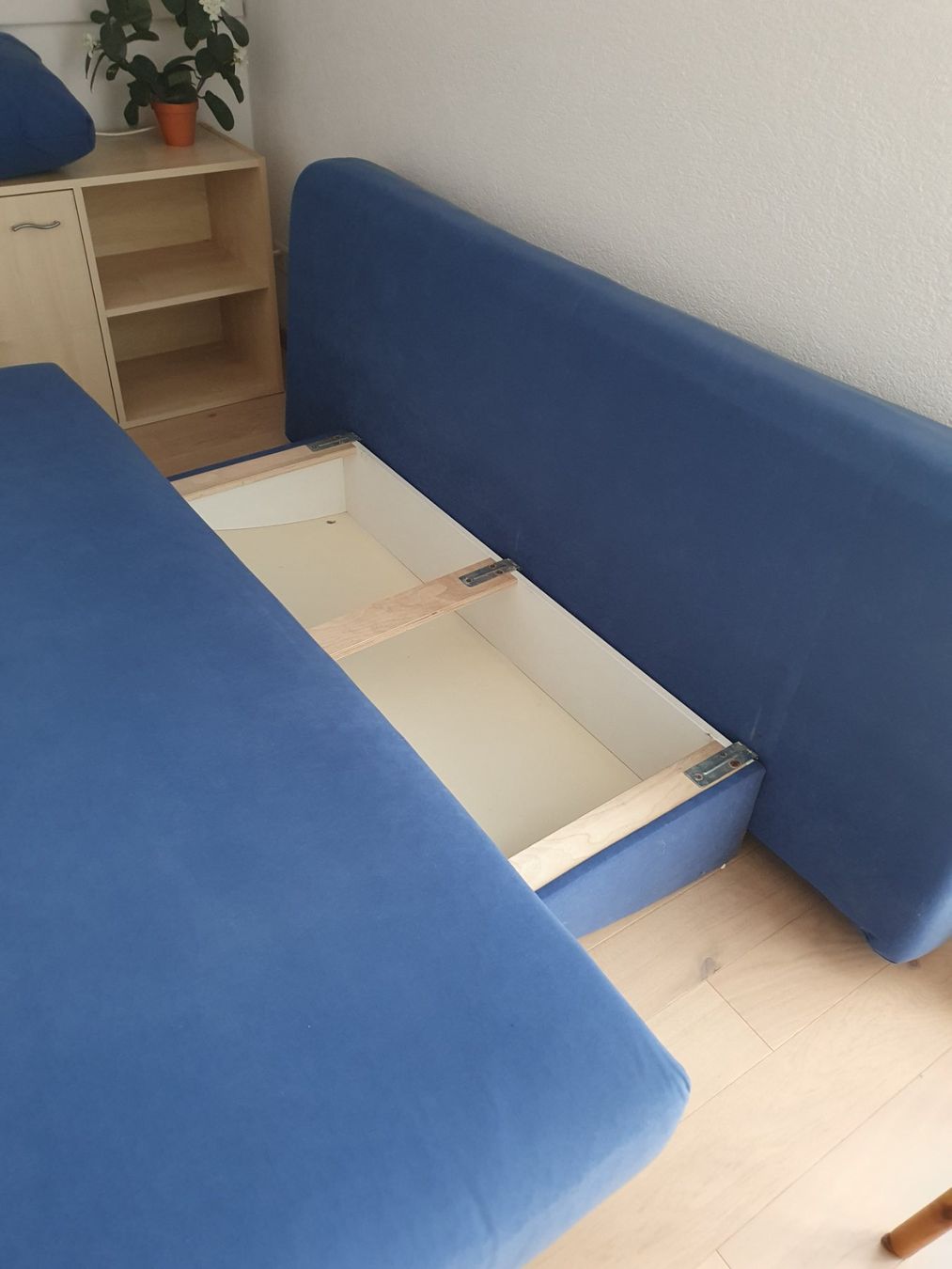 Livique Sofas: Schlafsofa mit Bettfunktion – Gebraucht aus Volketswil von Dokinka 6