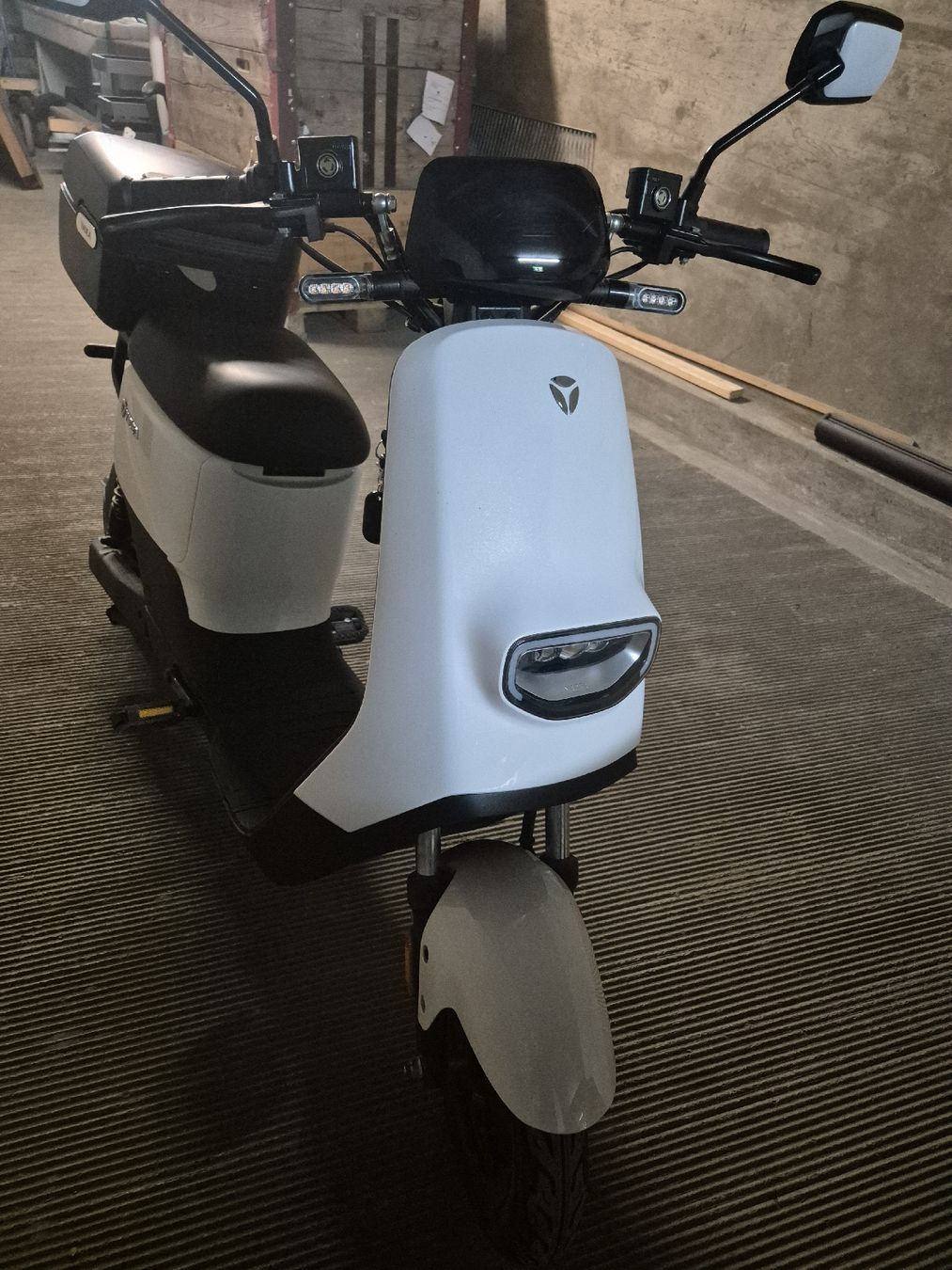Elektromobile: Yadea DE3 – Neu (gemäss Beschreibung) aus Birsfelden von Kelly00 1