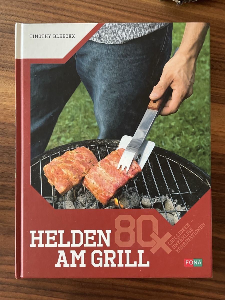Bücher: Helden am Grill Kochbuch – Gebraucht aus Menziken von FS-Creativity