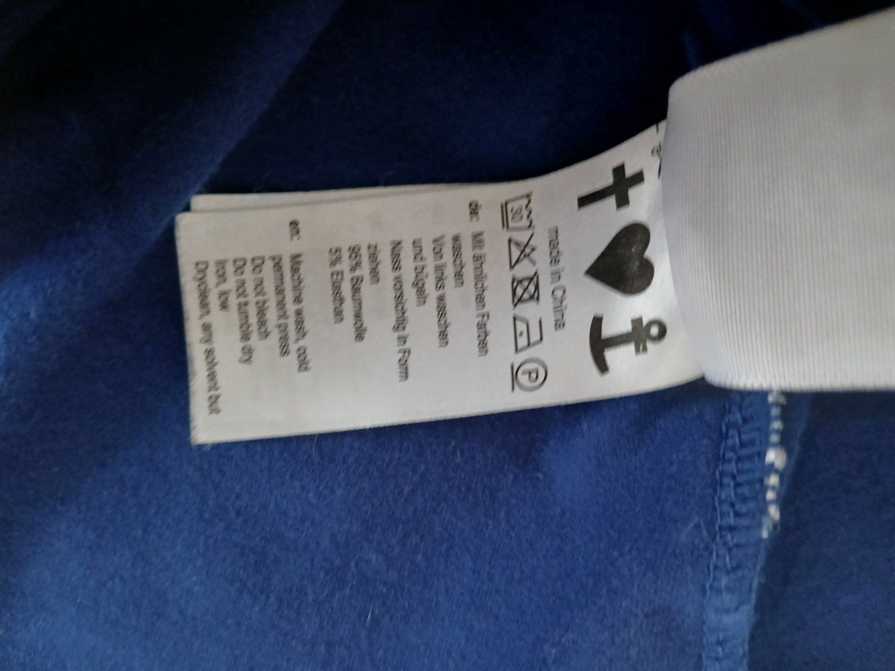 Blutsgeschwister T-shirt: Blutsgeschwister Shirt XL – Usato da Zürich venduto da ast_8nph 6