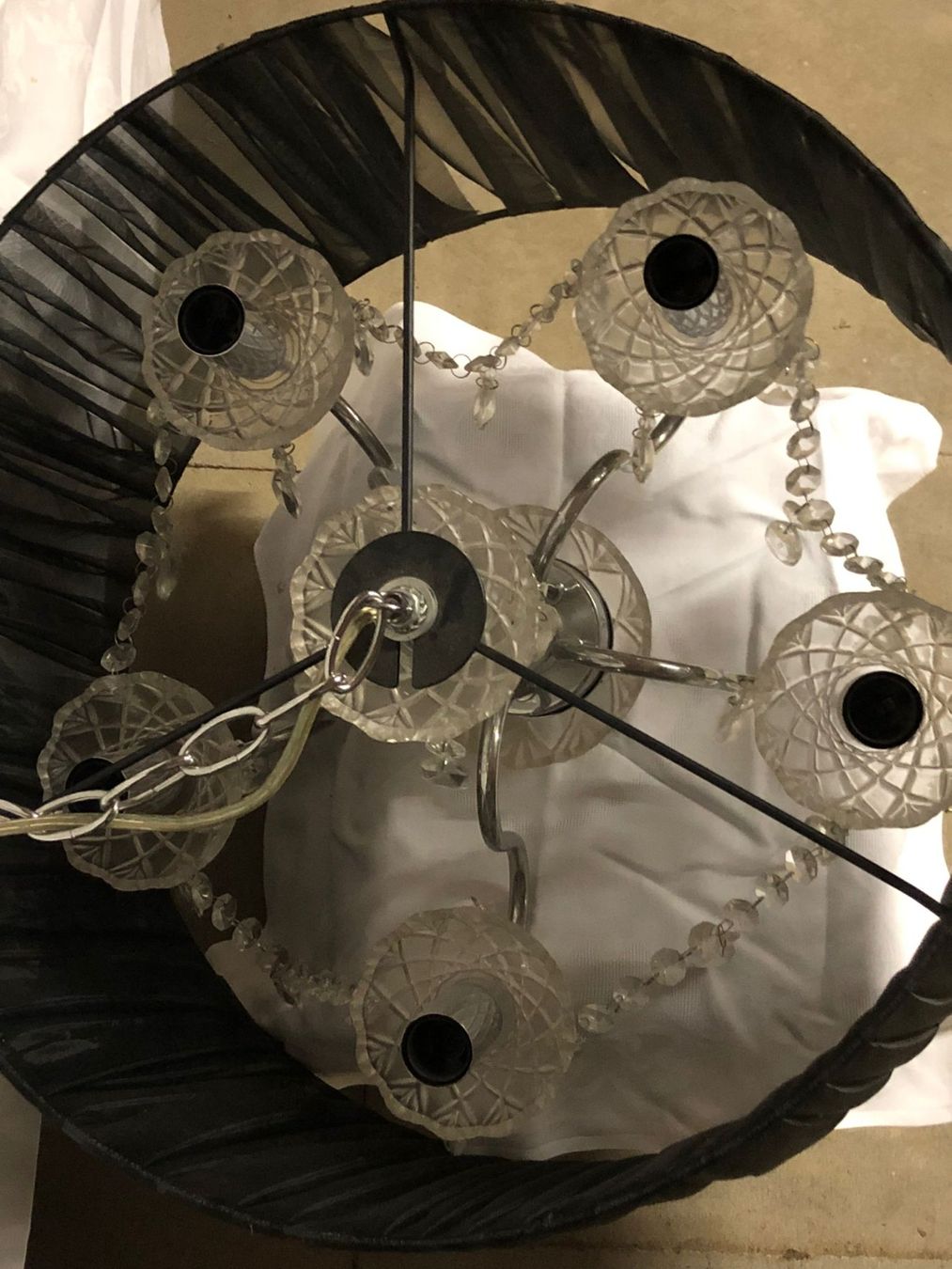 Lampadari & plafoniere: Spezieller Glas-Kronleuchter – Usato da Röschenz venduto da Tashroal 1