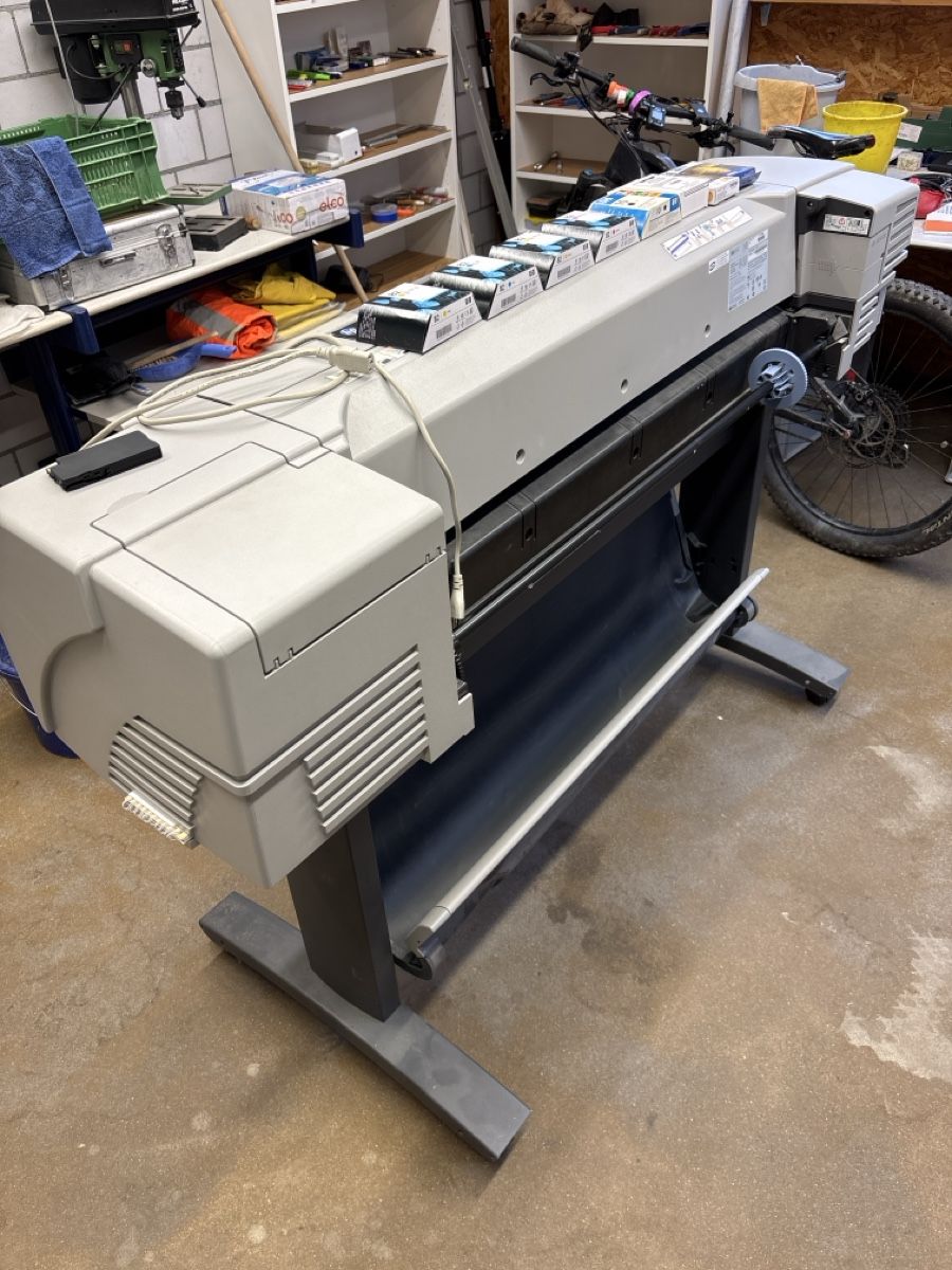 Hewlett Packard Stampanti: hp Designjet 500 – Difettoso da Wolfhausen venduto da luckyMonday 2