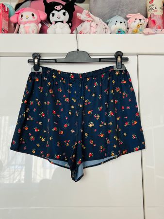 Kurzehosen von Zara