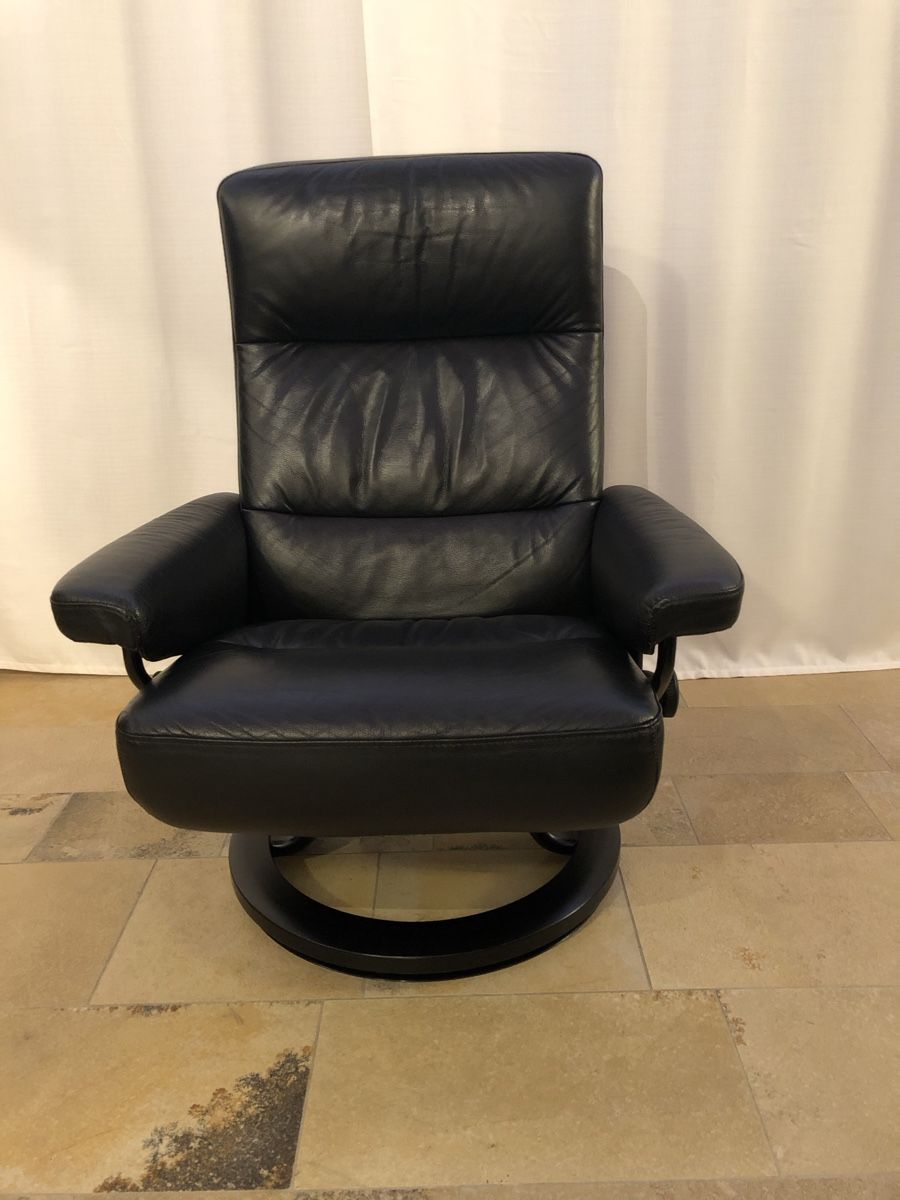 Stressless Fauteuils: Fauteuil Stressless – D'occasion à fregiécourt par  4