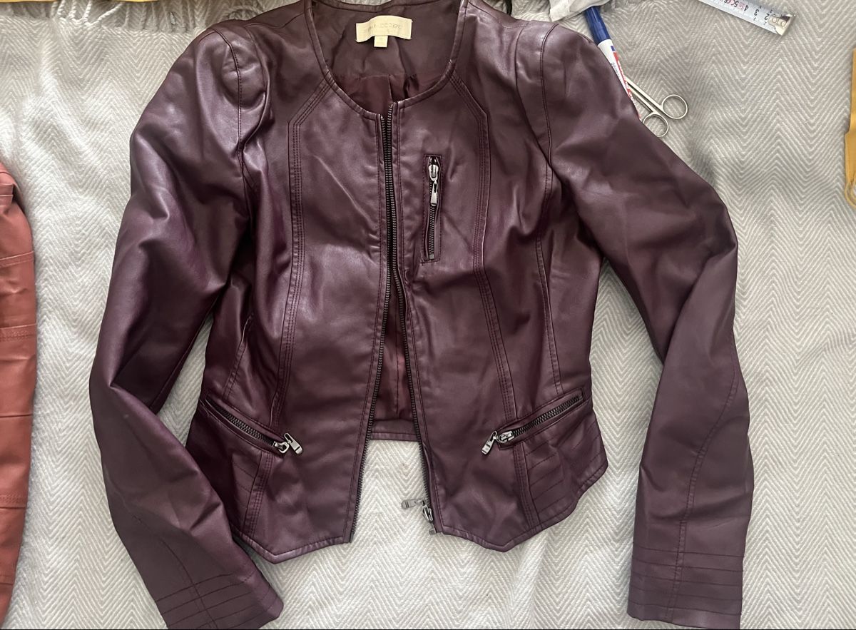Zebra Kleiderpakete: Damen Kunstlederjacken 3er Set – Gebraucht aus Olten von sae_82z2 7