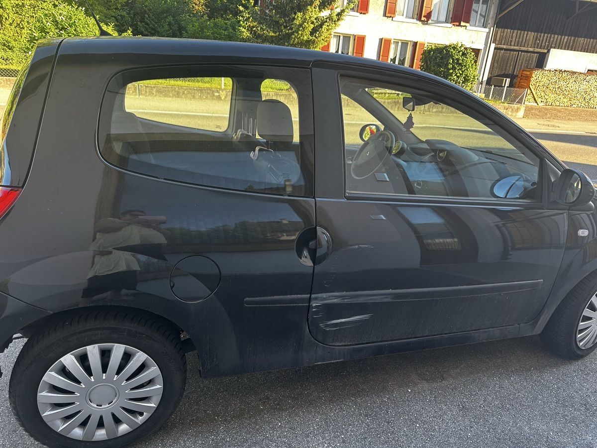 Renault Autos: Renault Twingo 1.2 16V – Gebraucht aus Möhlin von lisisa01 2