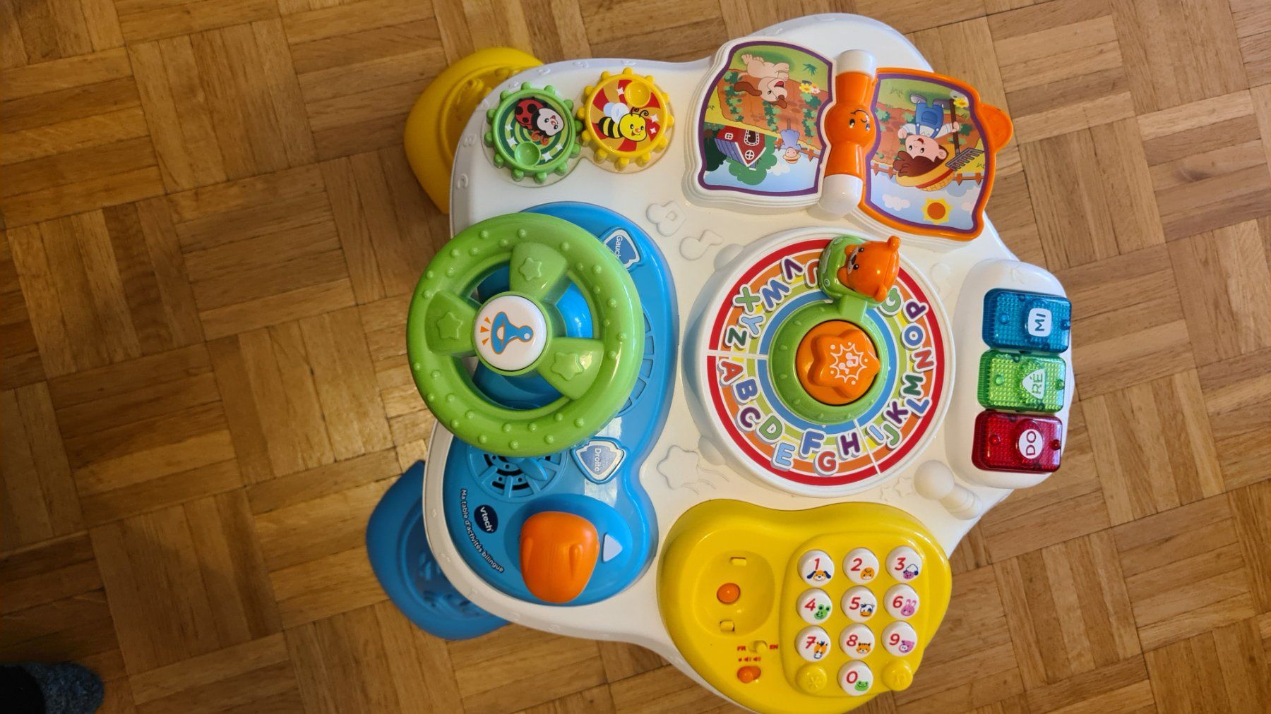 Vtech Giochi: Table d'activités Vtech parlante - Excellent état! – Usato da Genève venduto da dav_dq55