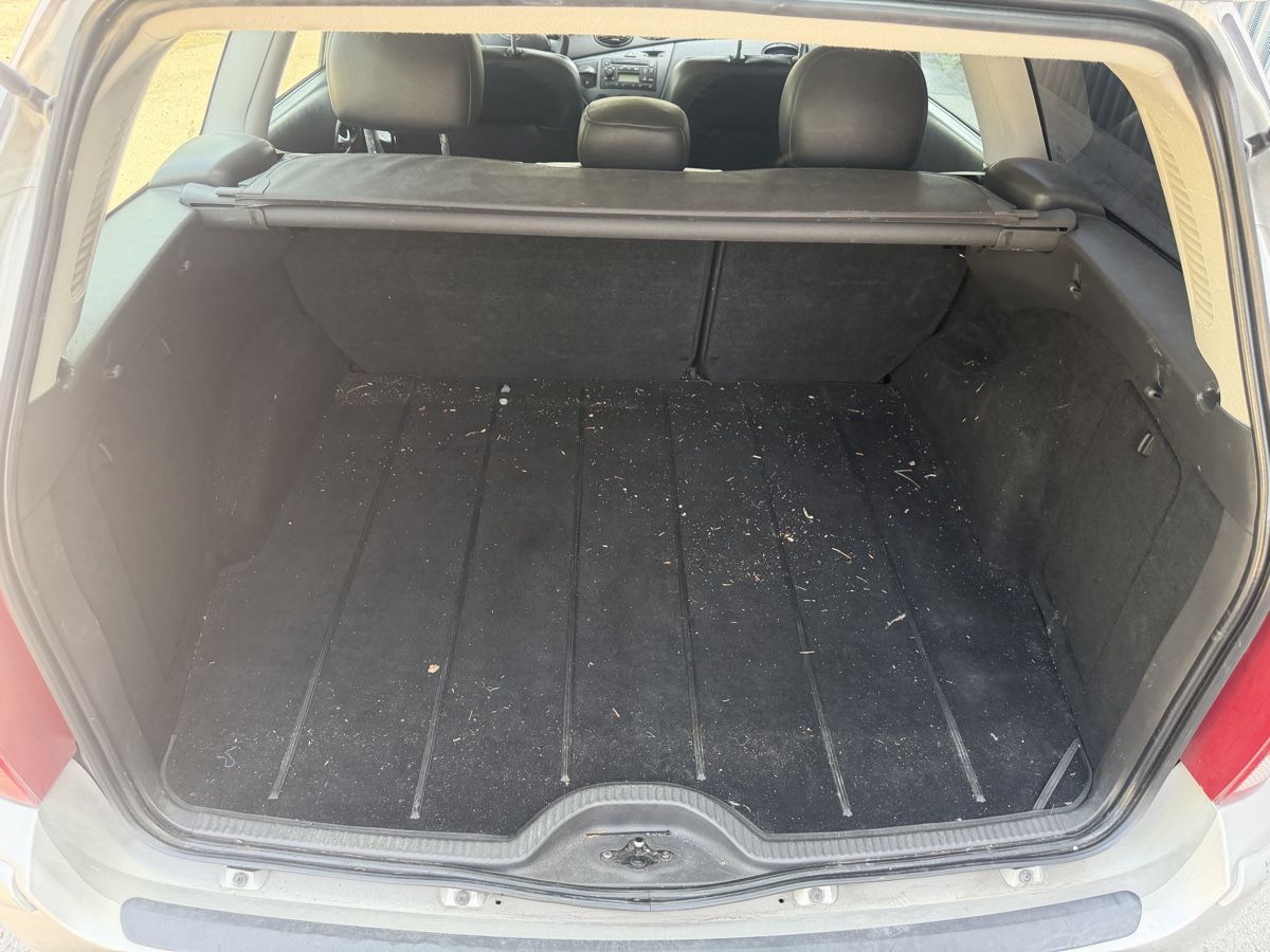 Ford Automobili: Ford Focus Kombi ST170 – Usato da Widnau venduto da Gasser_Auto 5
