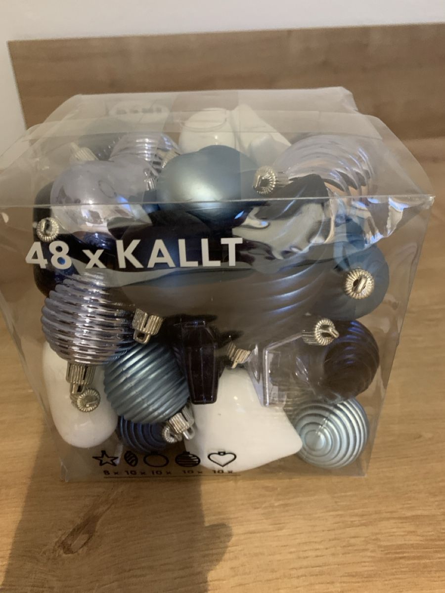 Weihnachtskugeln von Ikea, Blau/Weiss aus Kunststoff (Gebraucht) in Wilen b. Wil für CHF 4 – mit Lieferung auf Ricardo kaufen