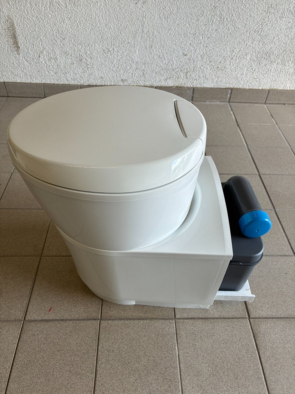 WC: Thetford Toilette – Nuovo (secondo la descrizione) da Untervaz venduto da Mutta002