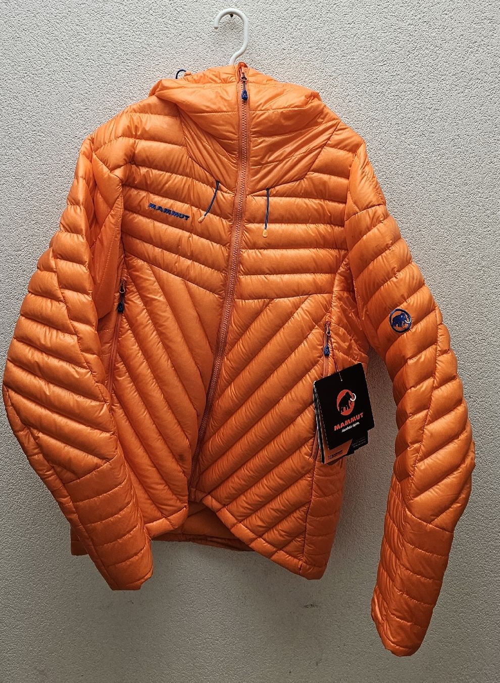 Mammut Giacche: Mammut Eigerjoch Advanced Doudoune Eiger Sunrise New ! – Nuovo e nell'imballaggio originale da Payerne venduto da UpPower