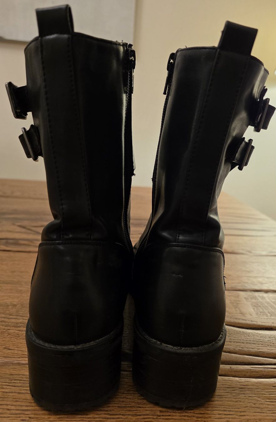 C&A Scarpe da donna: Schwarze Boots,Top Zustand C&A – Usato da Basel venduto da sci_67ms 5