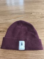 Mütze Beanie bordeauxrot mit Baum-Aufnäher Grösse S