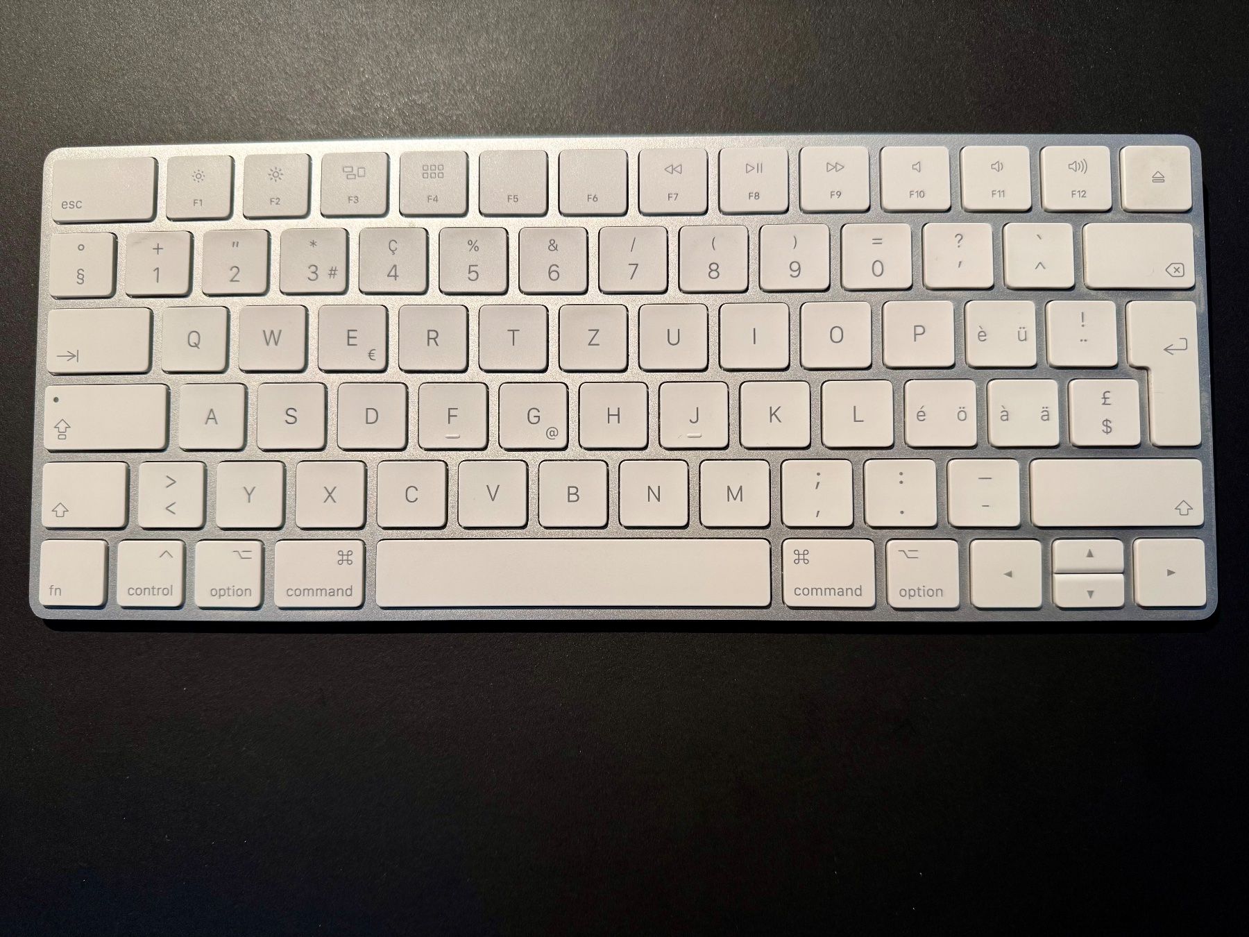Apple Tastiere: Apple Magic Keyboard - sehr guter Zustand – Usato da Spiegel b. Bern venduto da Bani78