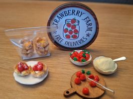 Handmade Erdbeertörtchen Set
