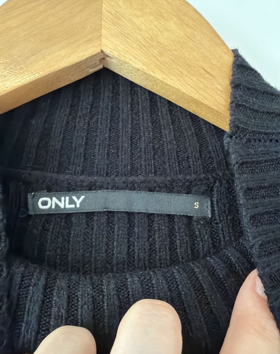 Only Maglioni & Felpe: ONLY Strickpullover mit Puffärmeln – Usato da Henau venduto da martina_1998 1