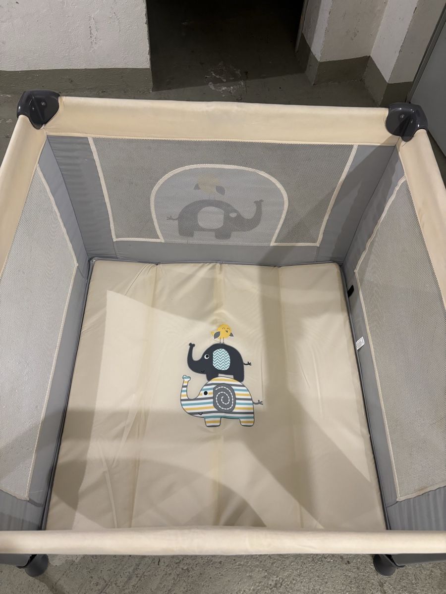 Box & Barriere di sicurezza: BabiesRus Play’in foldable playpen – Usato da Zürich venduto da Lucile37 6