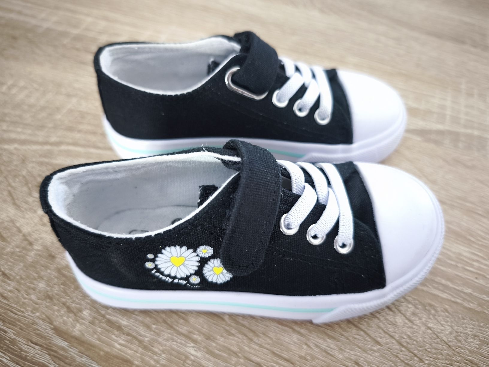 Scarpe per ragazze: 2x Kinderschuhe Sneaker 25 – Nuovo (secondo la descrizione) da Studen BE venduto da Dianatorres 7