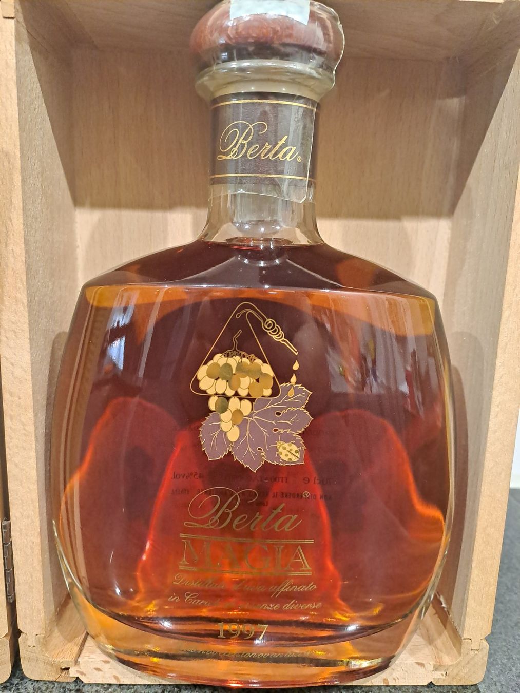 Berta Bevande alcoliche: Berta Grappa Maggia 1997 mit OHK – Nuovo e nell'imballaggio originale da Elsau venduto da Kellerraeumung 1