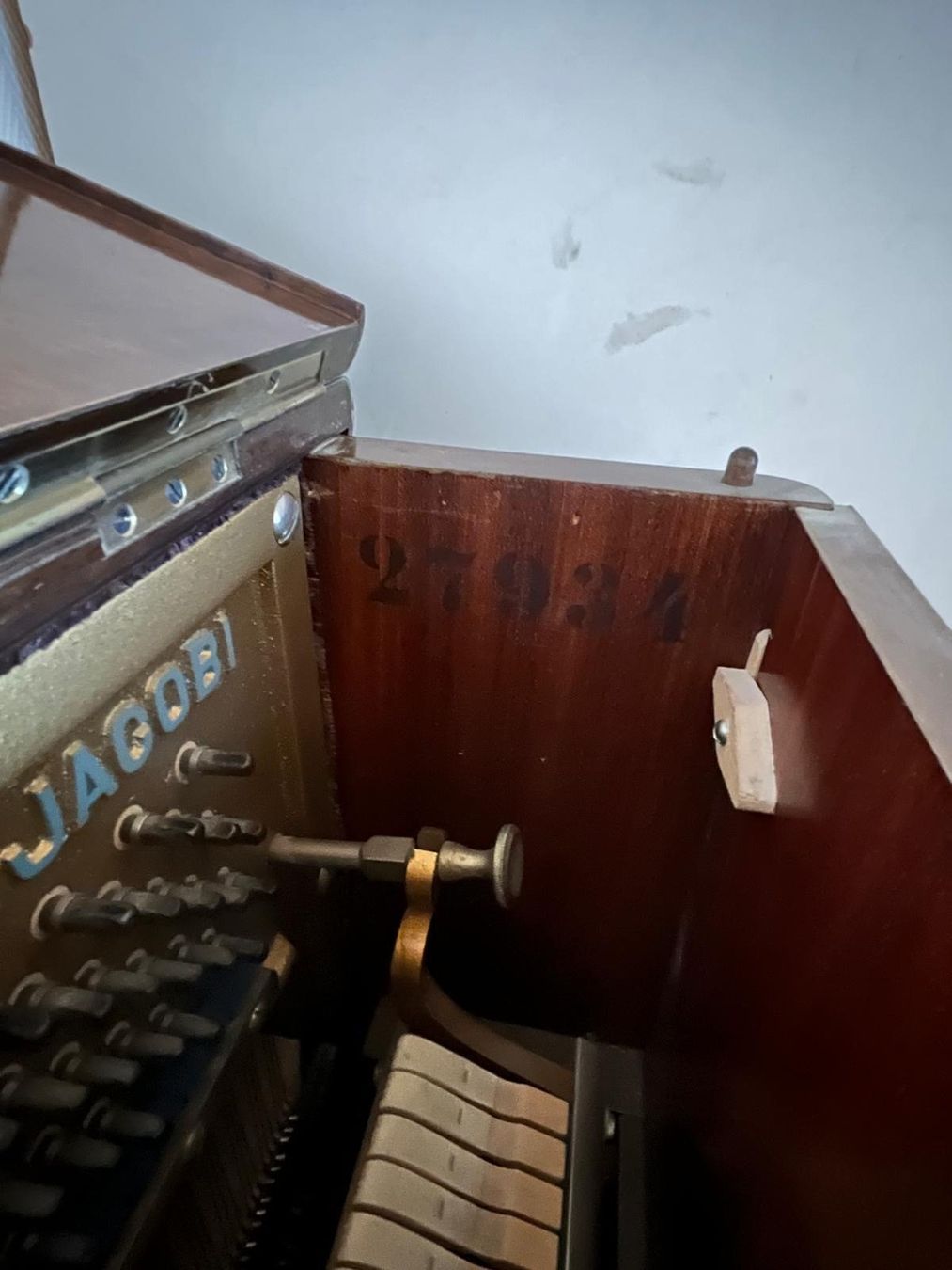 Strumenti musicali: Piano Burger & Jacobi – Usato da Grand-Lancy venduto da DBosco 5