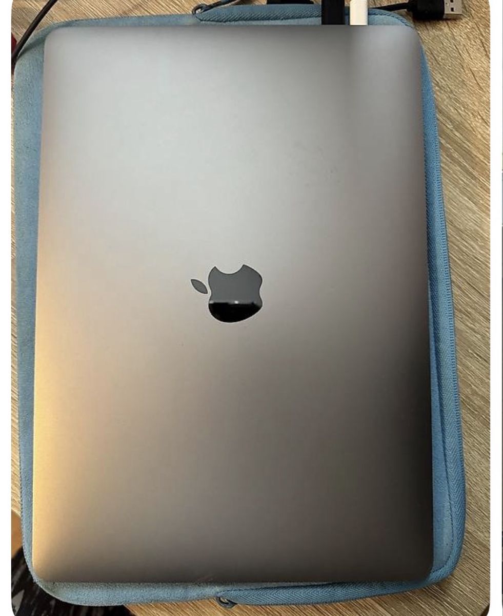 Apple Notebook: Mac Book Pro 13 M1 16GB / 1TB SSD – Usato da Oberengstringen venduto da vta_9x92