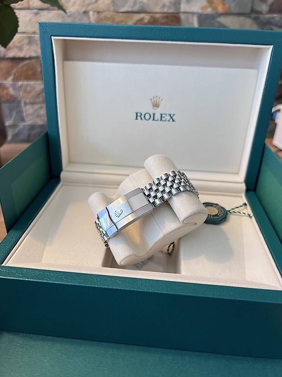 Rolex Orologi: Rolex Datejust 41 Blau – Nuovo e nell'imballaggio originale da Biel-Bienne venduto da fer_7gy5 4