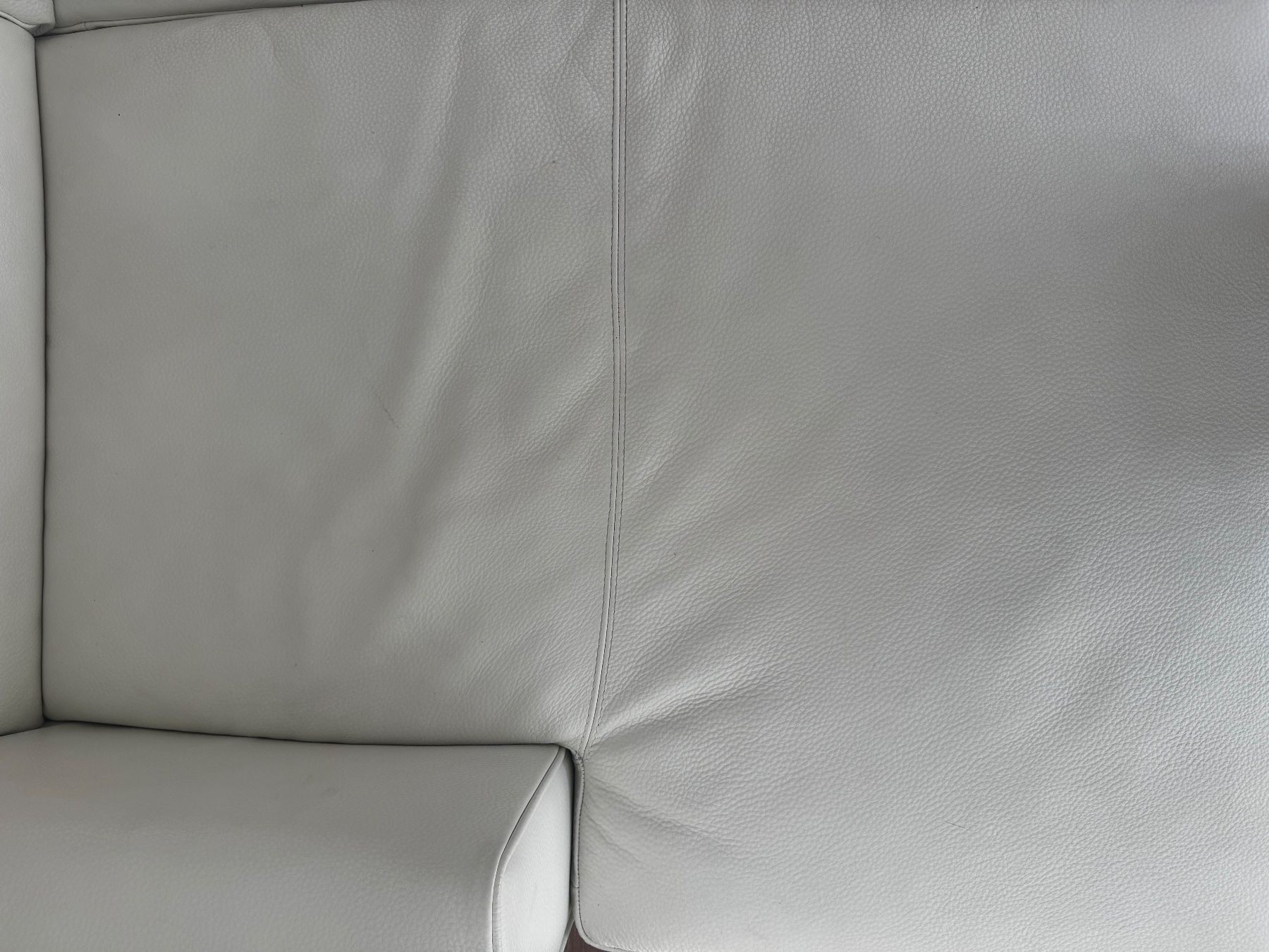 Ikea Divani: Ledersofa weiss – Usato da Interlaken venduto da LNeuenschwander 2