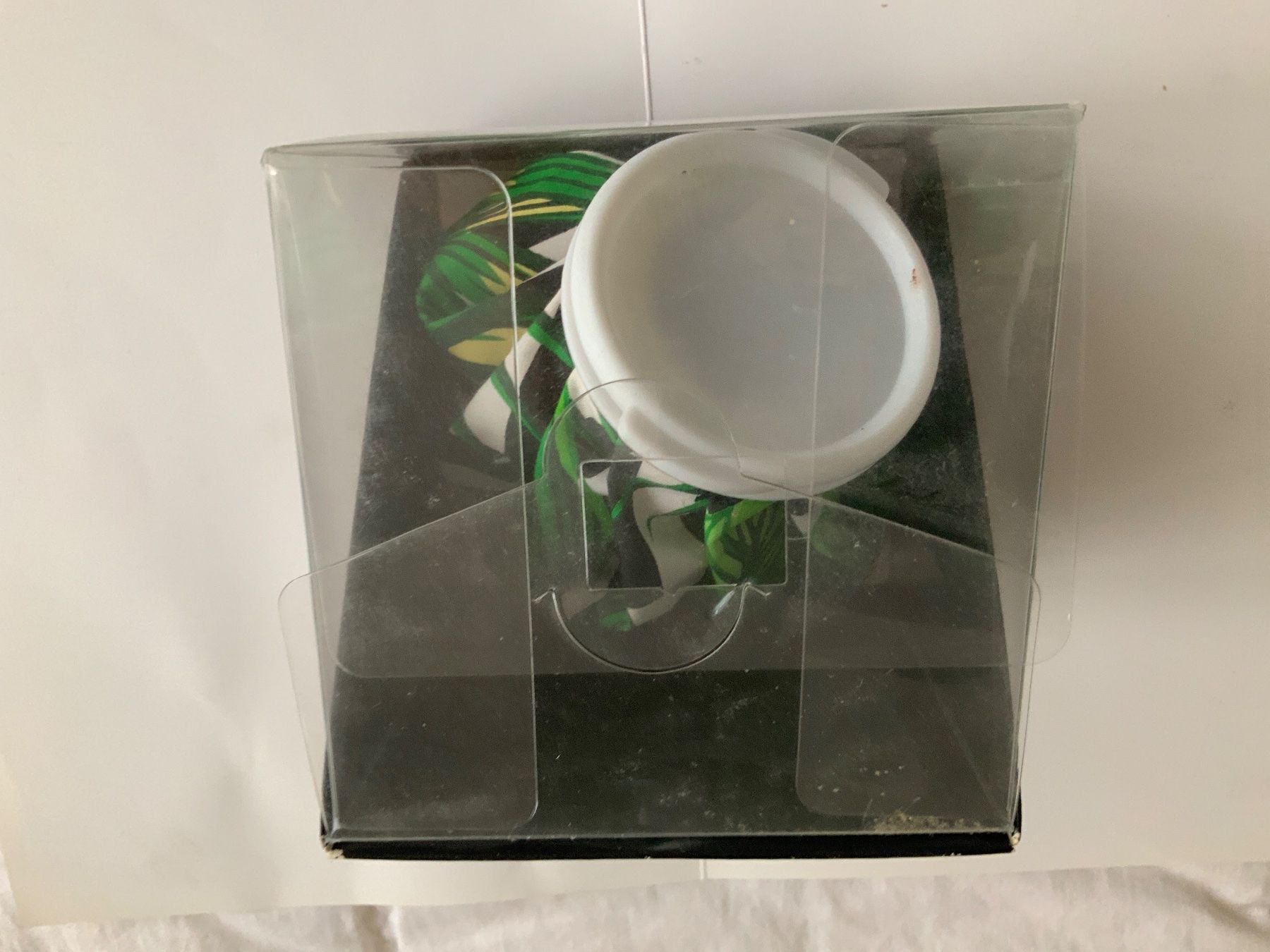 Kühlschränke & Kühlen: Eisbeutel mit Blättermuster in Verpackung gebraucht – Gebraucht aus Wallisellen von AS.TZ. 1