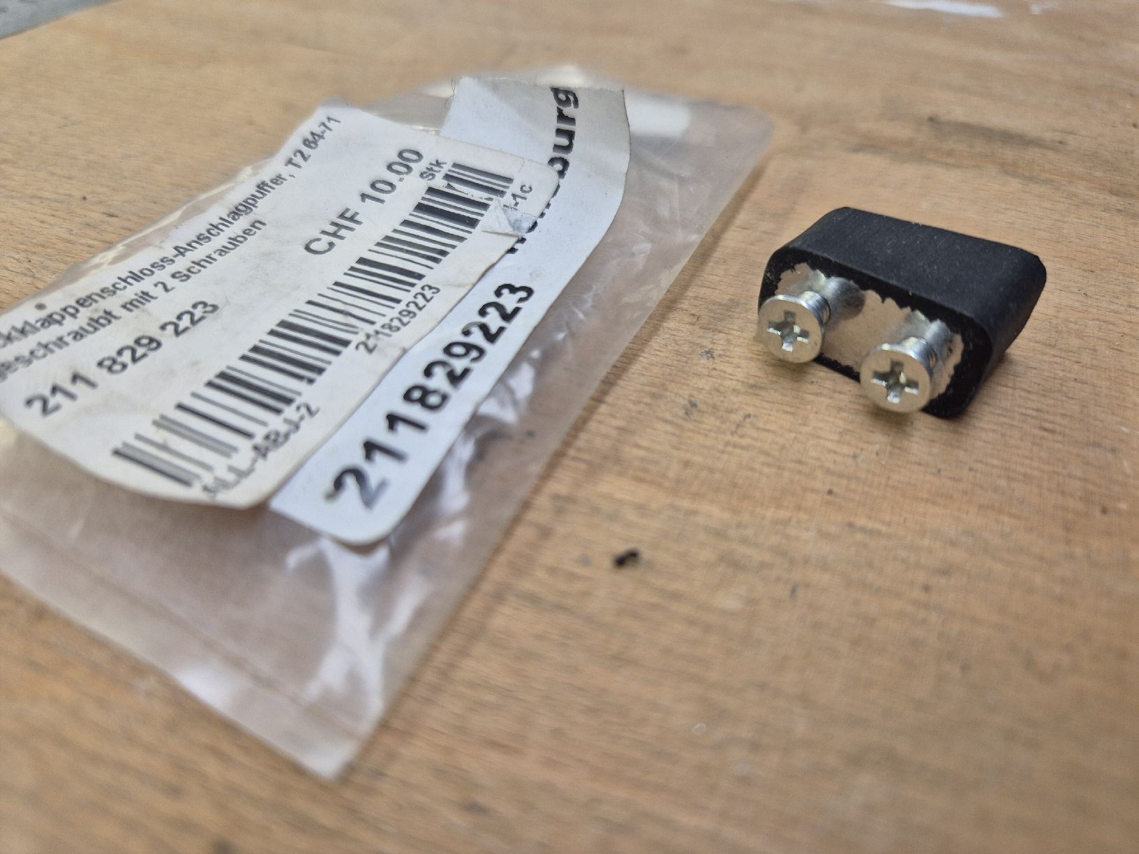 VW Toutes les pièces auto: VW T2 Puffer Heckklappe – Neuf avec emballage d'origine à Eschenbach SG par Samsi85 2