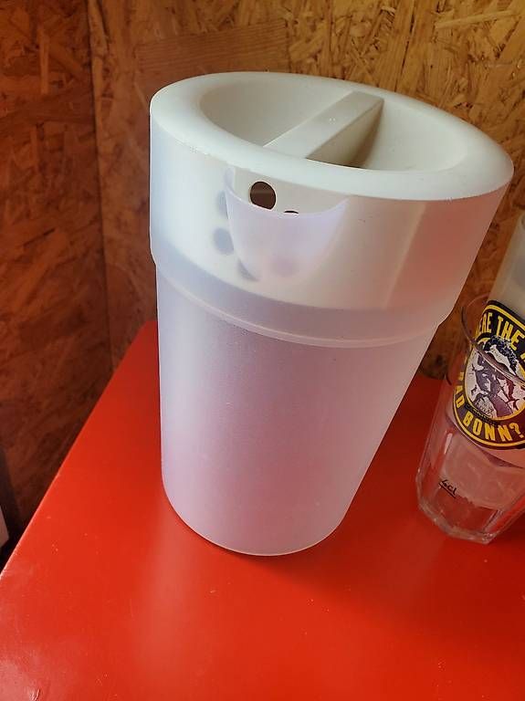 Contenitori & Simili: Plastikbecher und Plastik-Kanne – Usato da Lanzenhäusern venduto da ste_tvc7 1