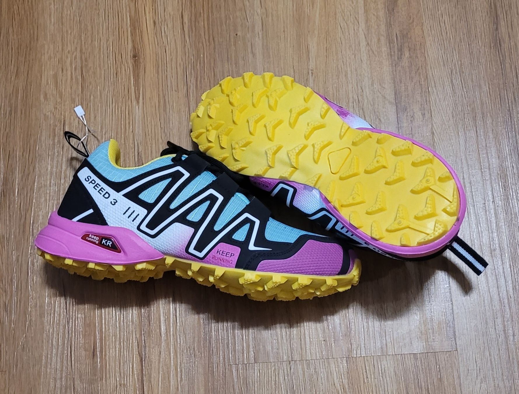 Scarpe da donna: Trekking Schuhe NEU! – Nuovo (secondo la descrizione) da Meinisberg venduto da mirreb 2