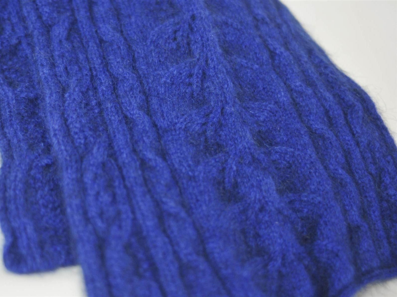 Foulards, Tücher & Schals: Possum Halstuch Ajour-Muster blau – Neu und originalverpackt aus Zollikofen von marys-choice 1