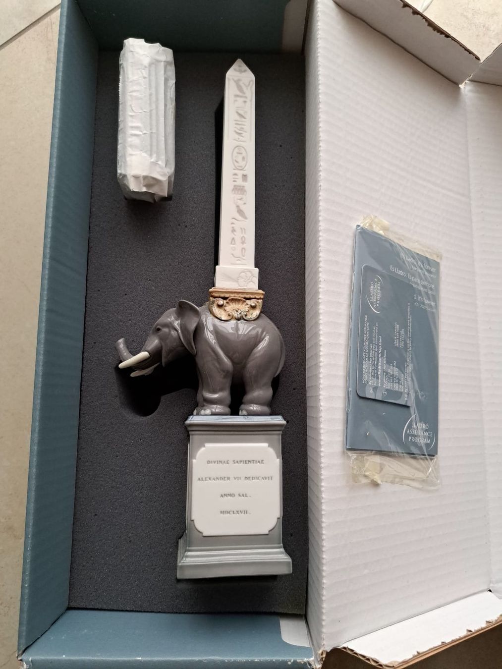 Lladro Statuette: Pulcino Obelisk von LLADRO – Nuovo e nell'imballaggio originale da Neuhausen am Rheinfall venduto da mariess 2