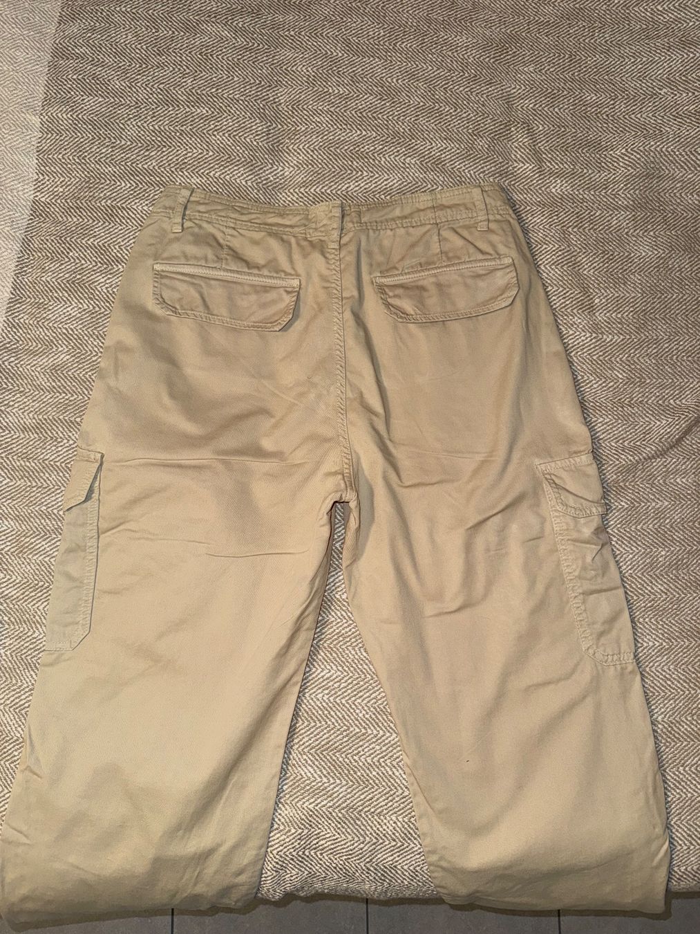 Pantalons: Zara Beige Cargo-Hose – D'occasion à Zofingen par zac_spc2 1