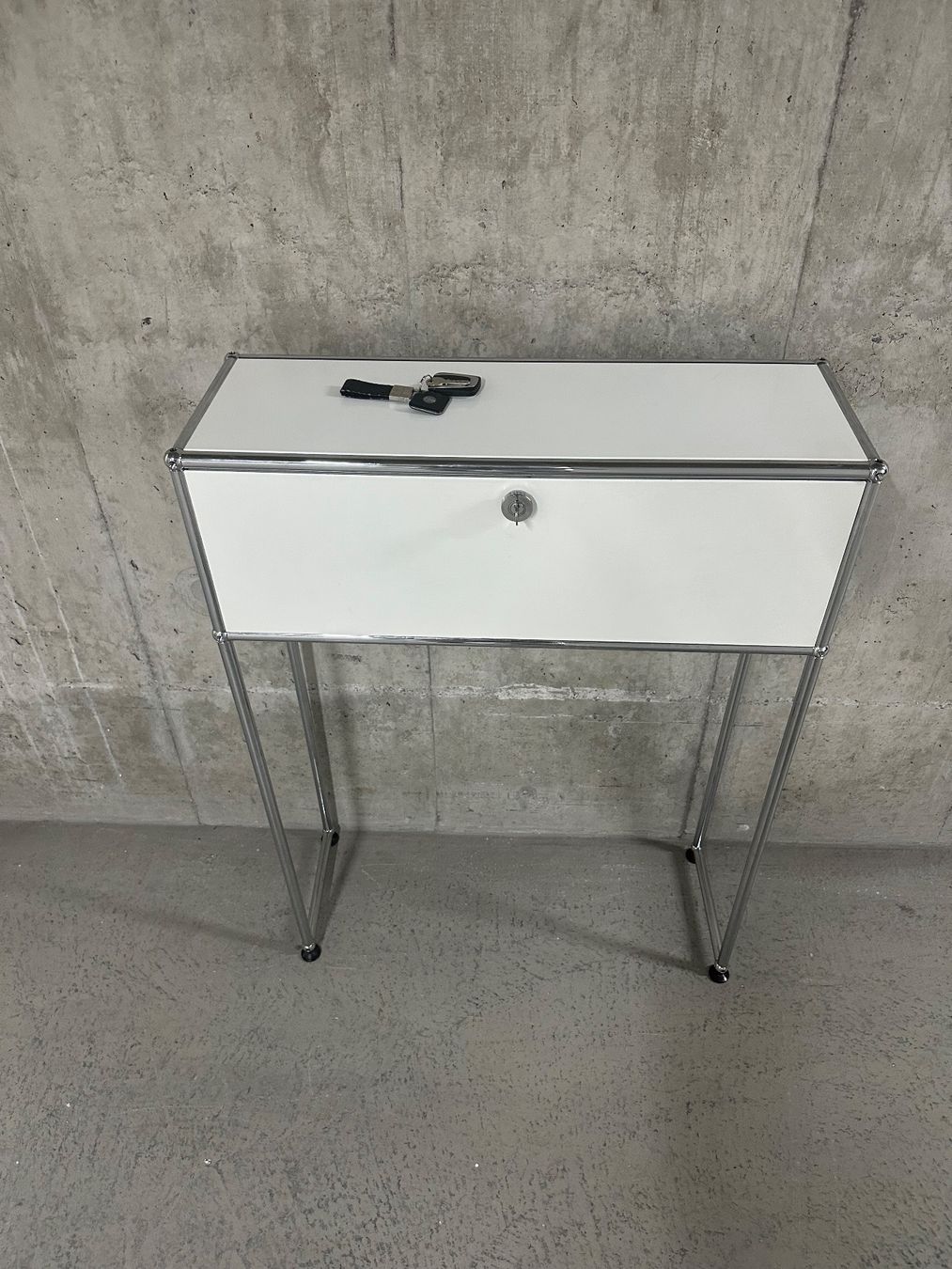 USM Cassettiere: USM Haller Sideboard Regal in weiß – Usato da Pfaffhausen venduto da only.lux 7